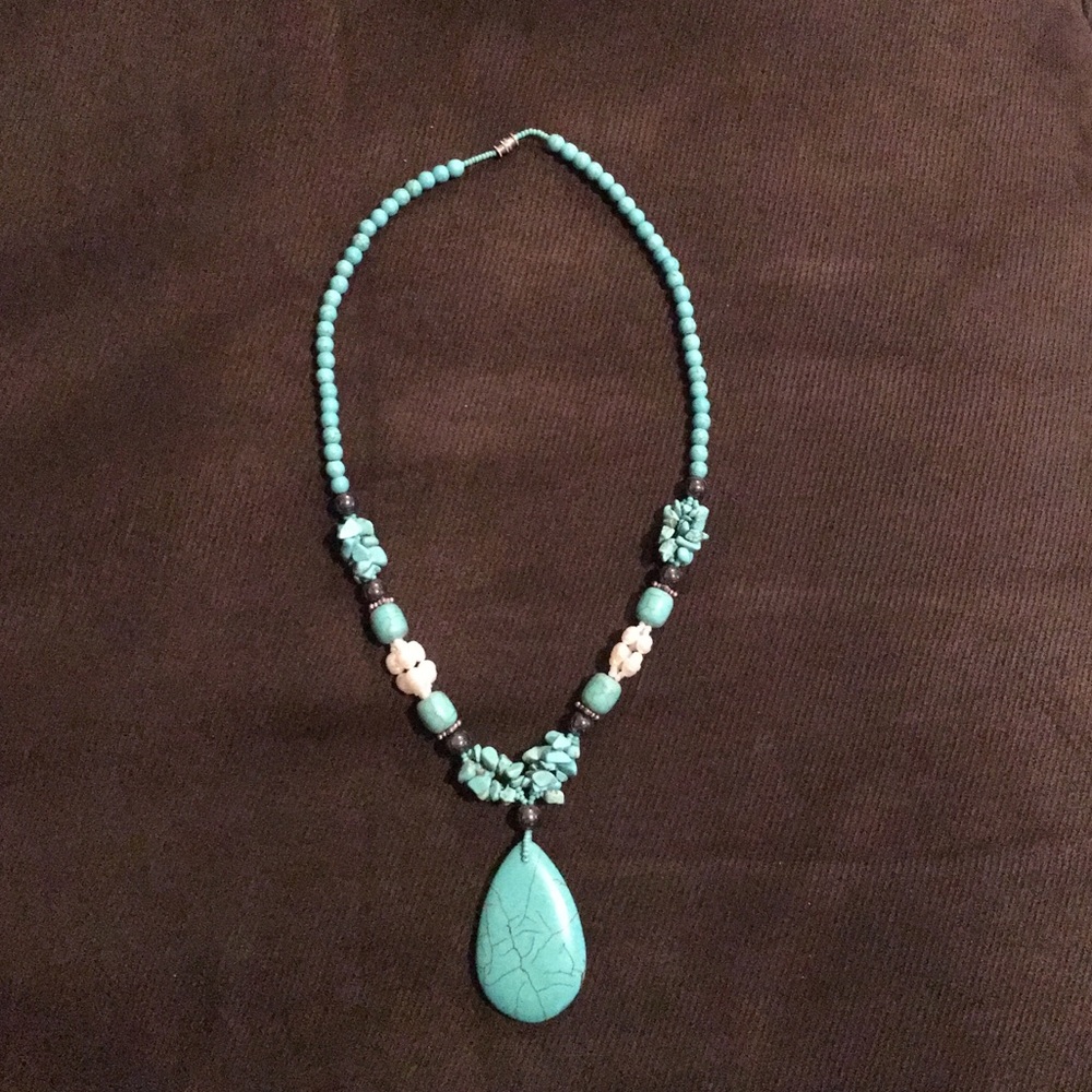 Beautiful turquoise necklace!